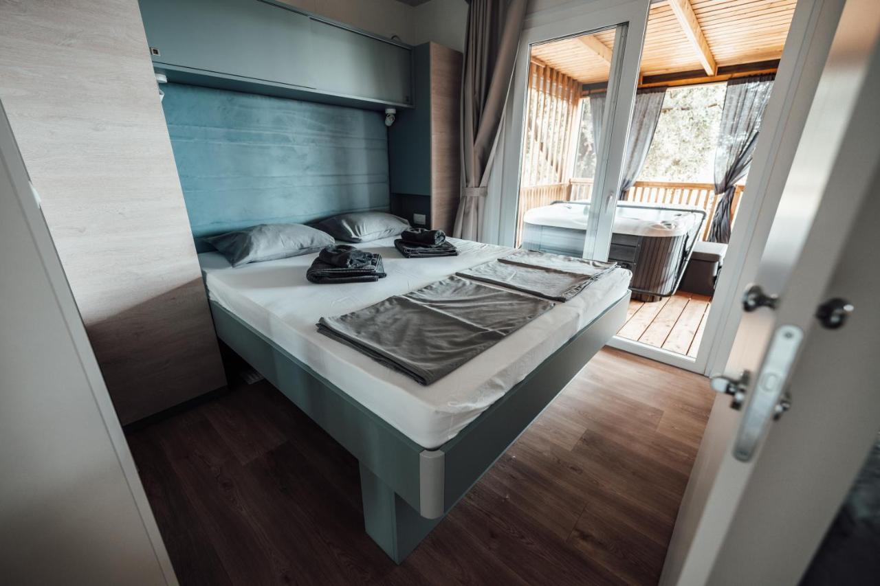 Sea House Shade, Pool & Jacuzzi - Privilege Point & Hébergement de vacances Selce