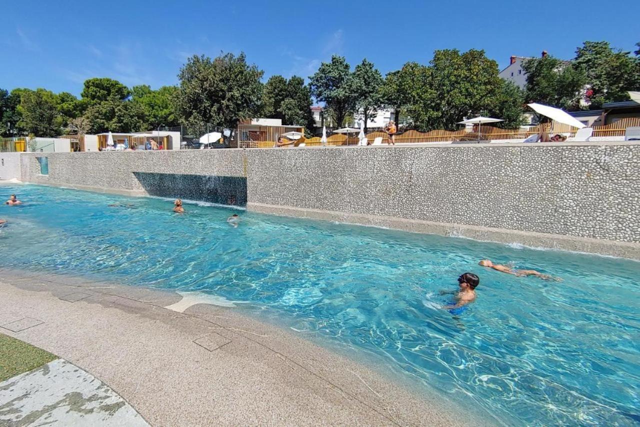 Sea House Shade, Pool & Jacuzzi - Privilege Point & Selce